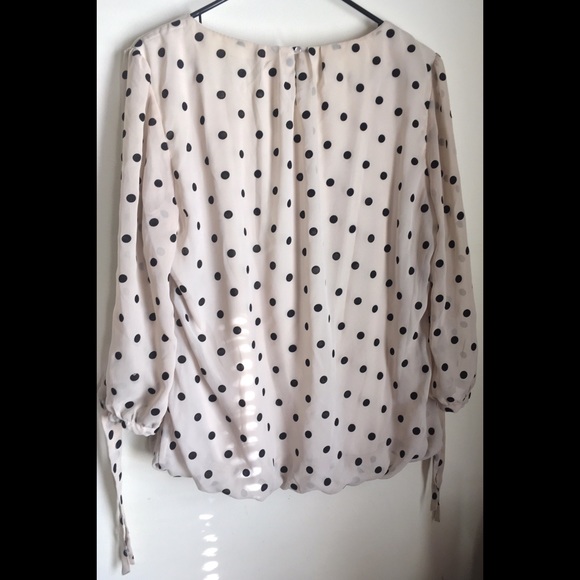 Roz & Ali extra large ivory top w/black polka dots - Picture 3 of 8